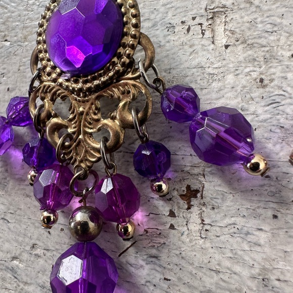 Vintage 60s Purple Etruscan Clip On Earrings - Picture 5 of 6